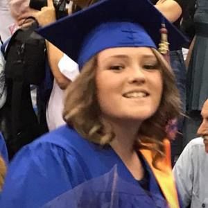 Meet your Posher, Abigail